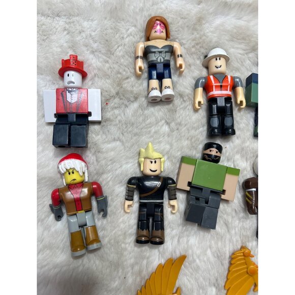 Roblox Figurine Bundle Character Collectibles Rare Mix Of Vintage & Modern Minia - Picture 2 of 5